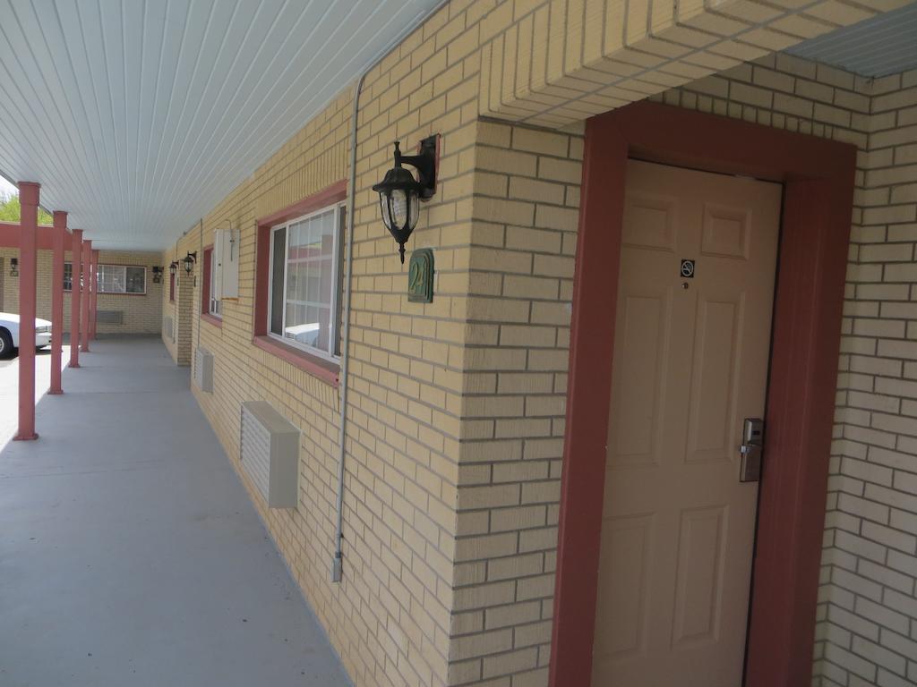 Economy Motel